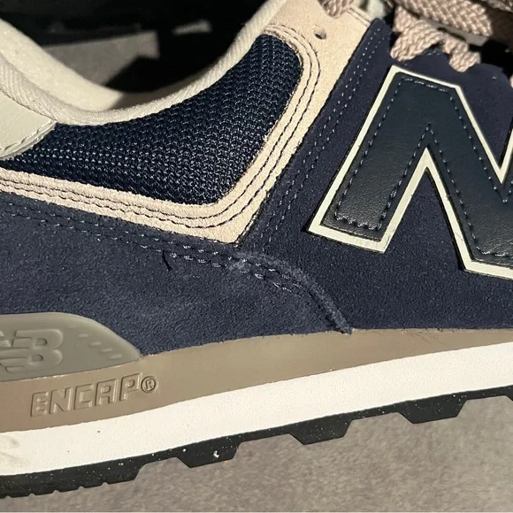 New Balance Men’s Sneakers 574 Navy Size 11.5 US - Picture 2 of 12